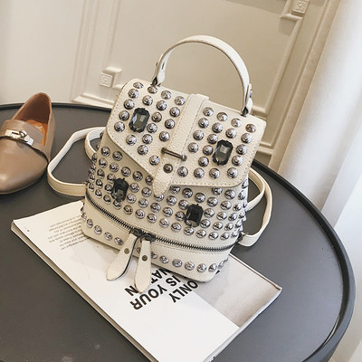 Дамска раница с метални капси - няколко цвята