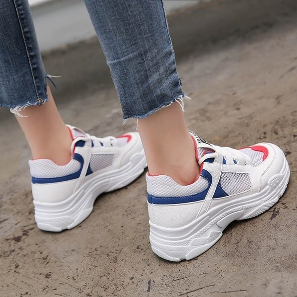 Tenisi dama comozi si respirabili in doua culori