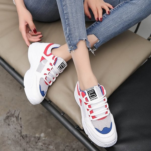 Tenisi dama comozi si respirabili in doua culori