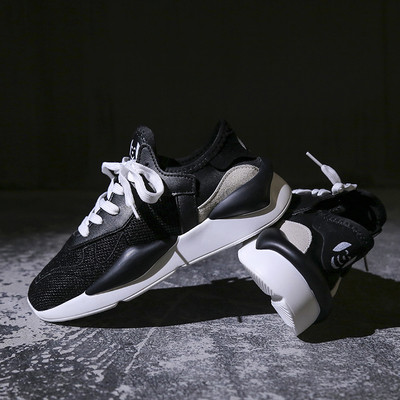 НОВИ модерни унисекс маратонки в три цвята