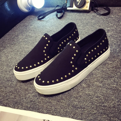 Дамски ежедневни обувки с капси в два цвята