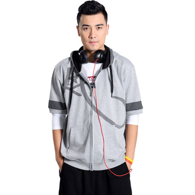 Мъжко спортно-ежедневно яке с качулка в различни цветове