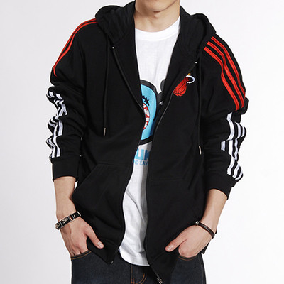 Мъжко горнище в няколко цвята с щампа 