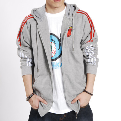 Мъжко горнище в няколко цвята с щампа 