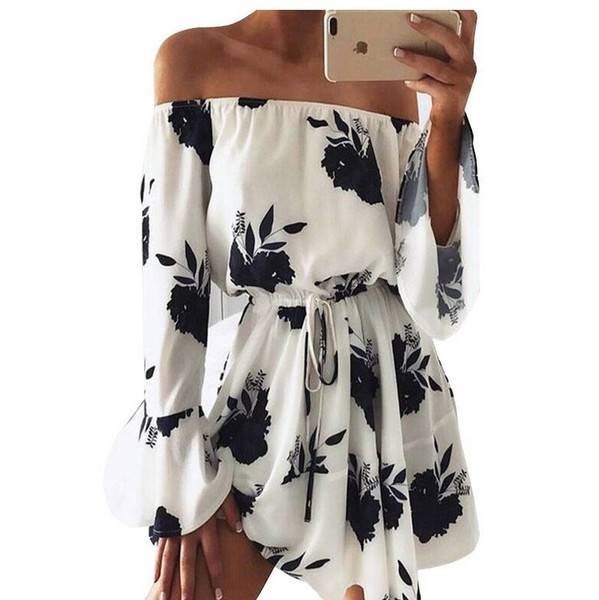 Нежна дамска рокля с паднали ръкави с флорални мотиви  в два цвята 