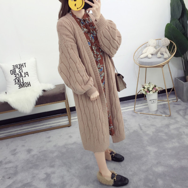 Дамска плътна дълга жилетка с ръкав тип фенер