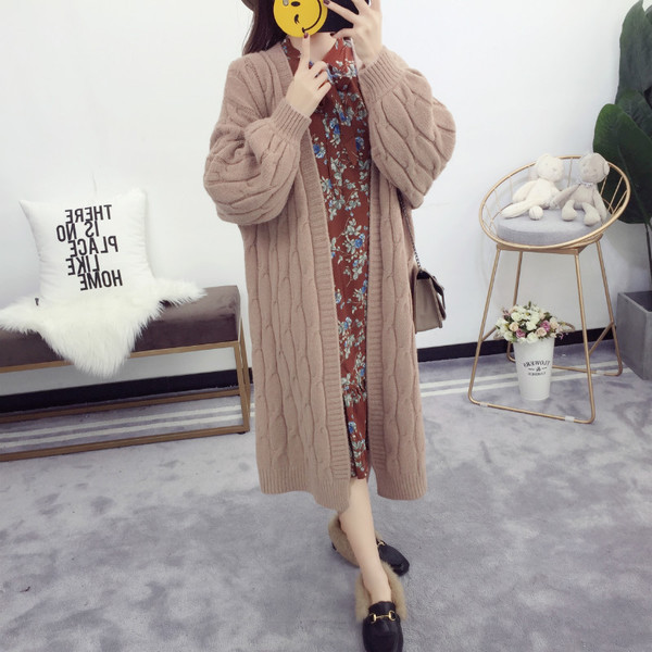 Дамска плътна дълга жилетка с ръкав тип фенер