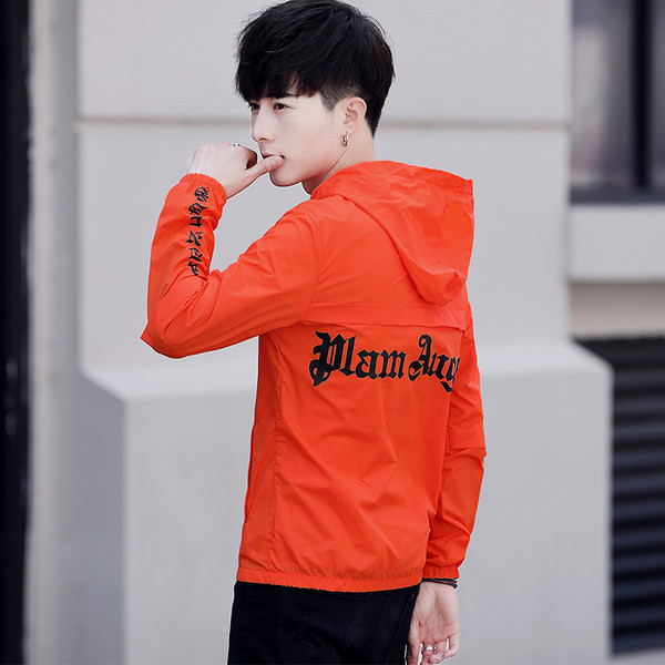 Мъжко спорно-ежедневно яке в няколко модела с надпис и качулка