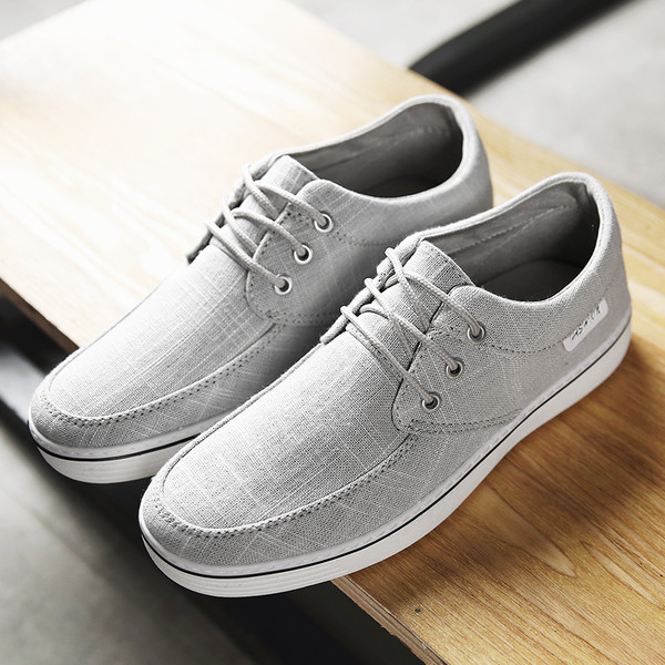 Модерни мъжки маратонки в три цвята