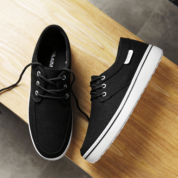 Модерни мъжки маратонки в три цвята