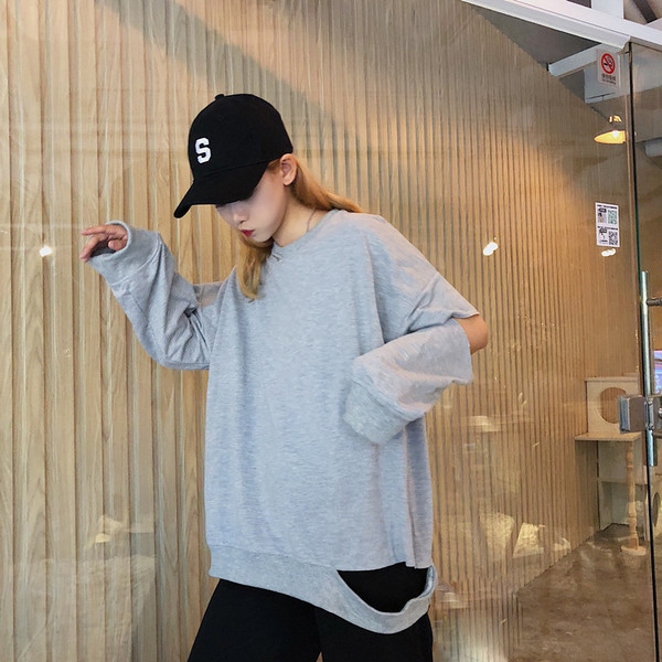 Hanorac de damă cu motive rupte în gri și negru