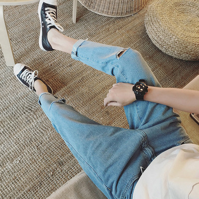 Мъжки дънки в няколко цвята подходящи за ежедневието