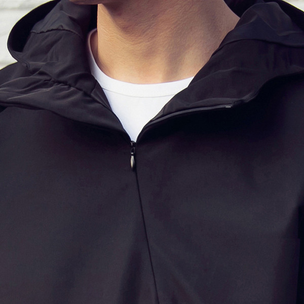 Мъжки суичър с качулка в два цвята