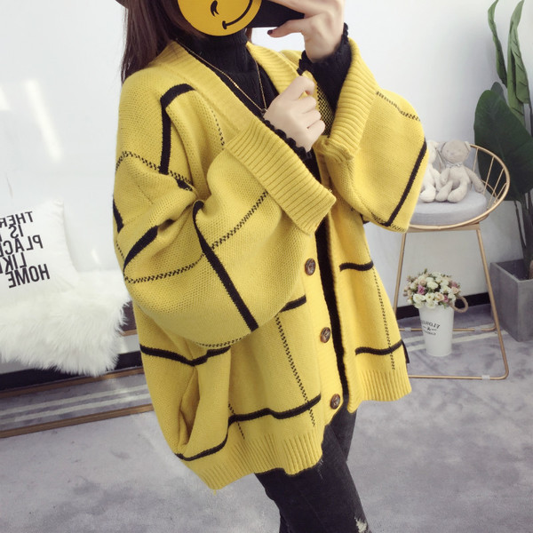 Дамска карирана жилетка в няколко цвята - свободен модел