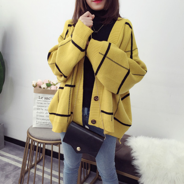 Дамска карирана жилетка в няколко цвята - свободен модел