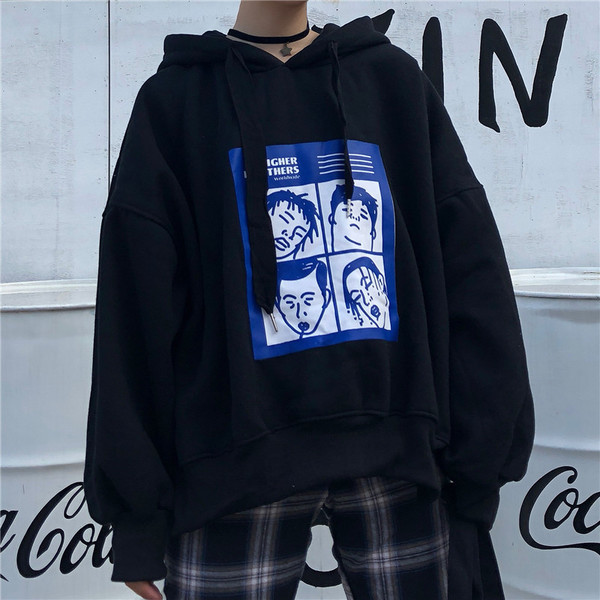 Hanorac de dama cu imprimeu si gluga in maro, albastru si negru