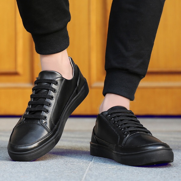 Мъжки кецове в бял и черен цвят