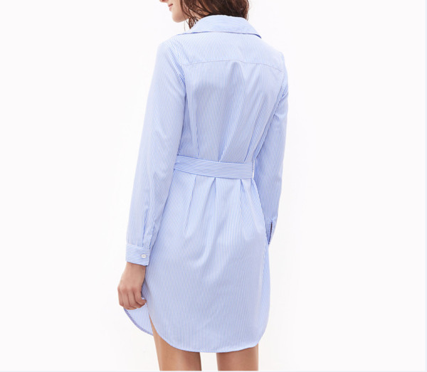 Актуална дамска дълга риза с цветна бродерия 