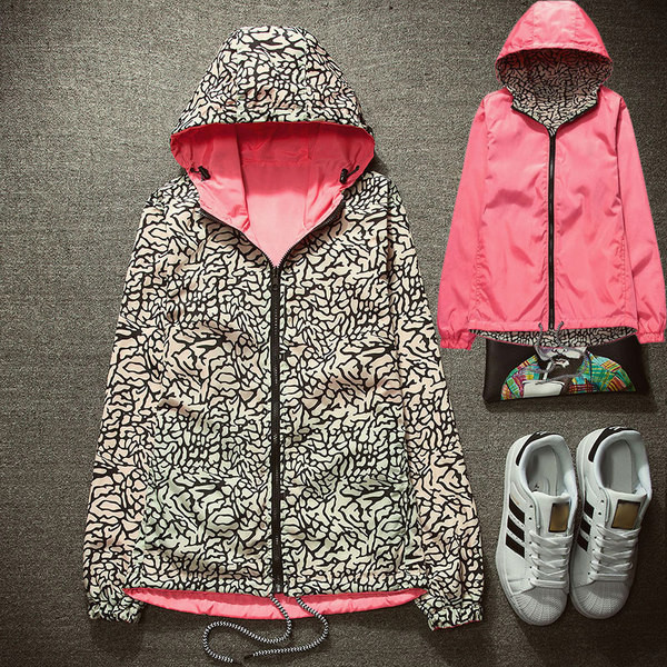 Дамско спортно-ежедневно яке с качулка в три цвята