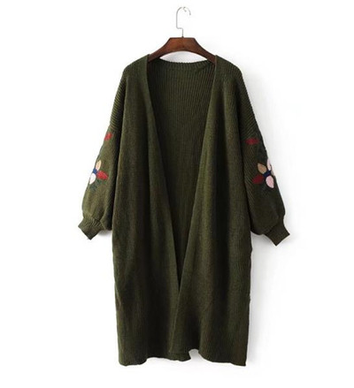 Дамска дълга жилетка с бродерия на ръкавите в няколко цвята