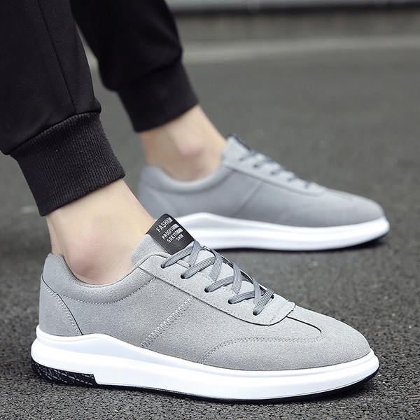 Модерни мъжки маратонки в три цвята