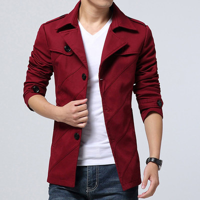 Мъжко палто с декоративни копчета