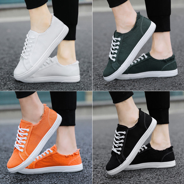 Мъжки кецове в различни цветове и модели