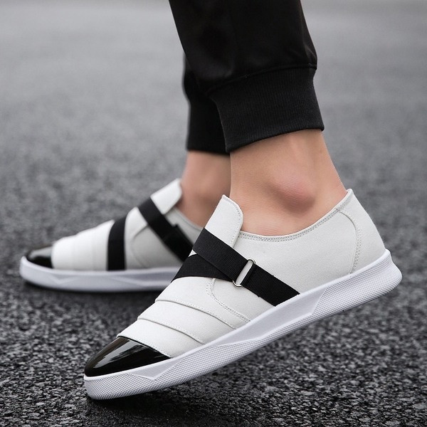 Мъжки маратонки в три цвята подходящи за ежедневието