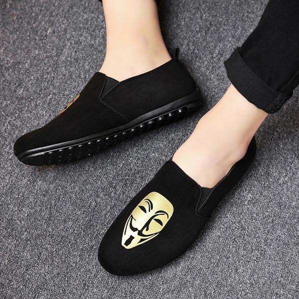 Модерни мъжки мокасини в различни цветове и модели