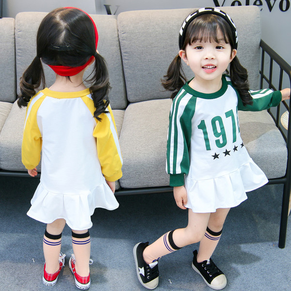 Детска спортна рокля с дълъг ръкав в два цвята