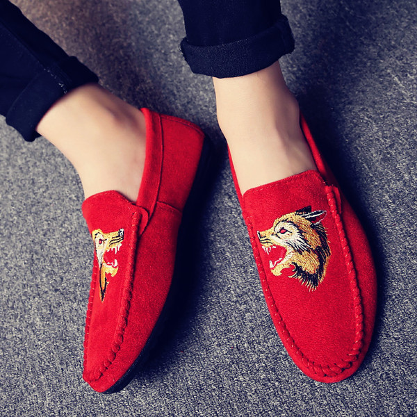 Модерни мъжки мокасини с бродерия в няколко модела