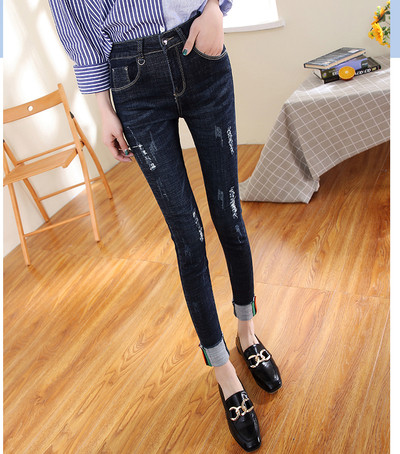 Дамски дънки в три цвята със стандартна талия